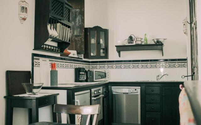 La Duquesa Guest House