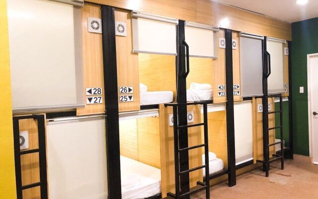 Chiasti Capsule Hostel - Adults Only