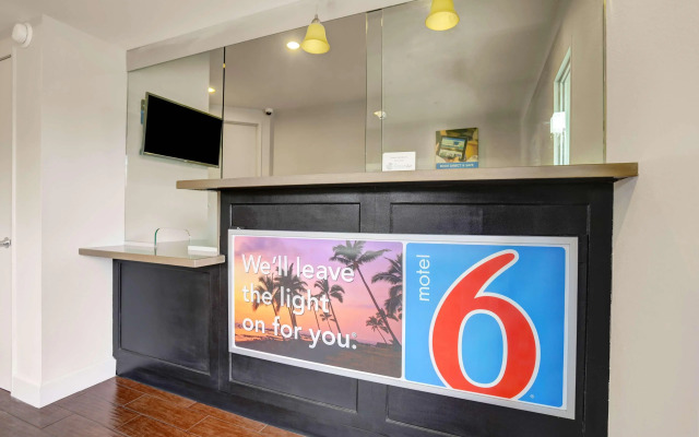 Motel 6 La Mesa, CA