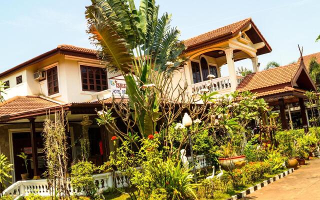 Champa Residence