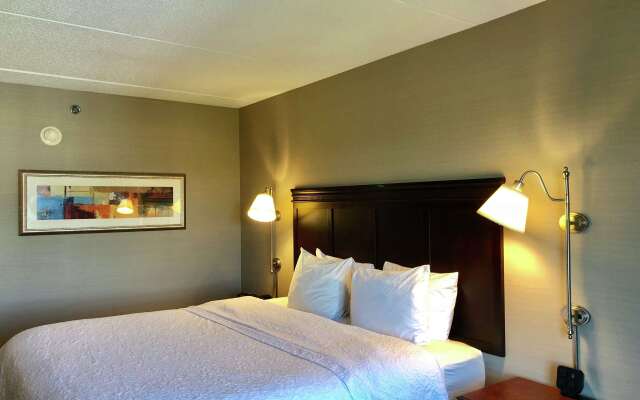 Hampton Inn Syracuse Clay