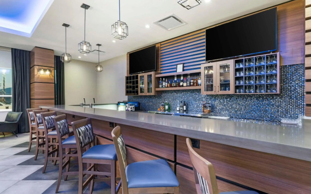 Best Western Premier Route 97 Vernon