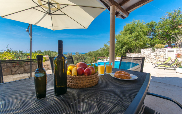 Holiday house Stone - pool house: Babino Polje, Island Mljet