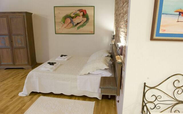 Castelletto Suites