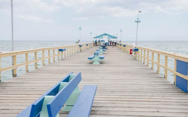Sea Spray Inn