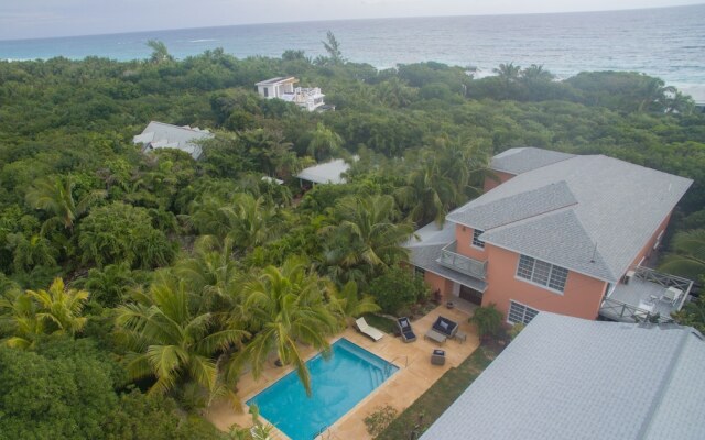 Dunn's House Harbour Island House With Pool