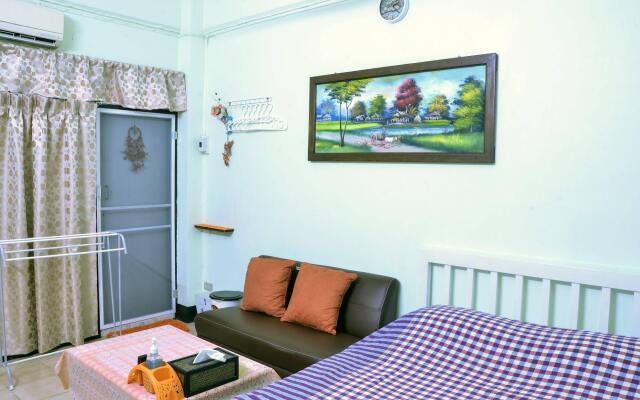 The Backpacker Station