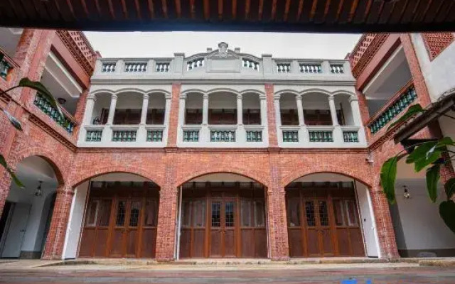 Xiyue Minnan Courtyard Hotel