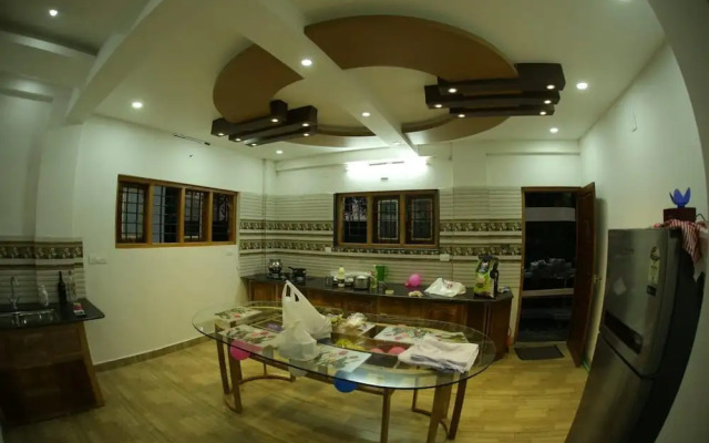 Thodupuzha 4-bhk Luxury Home awy From Home