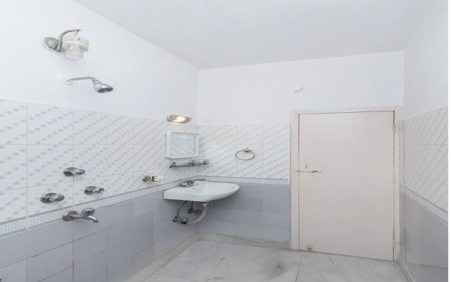 Oyo 10183 Calwien Apartment New