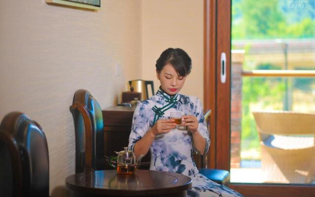 Walker Changhua Brook Villa&Residence