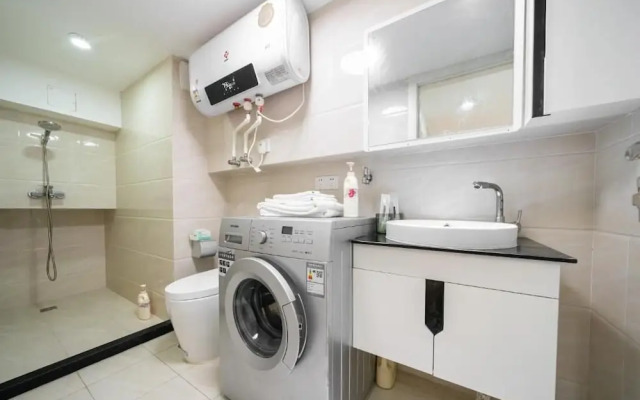 Shanghai Hills & Freshly Home Loft Retreat near NECC