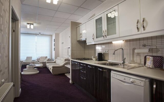 Nevo Studios Otel