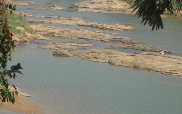 Kandy River Breeze