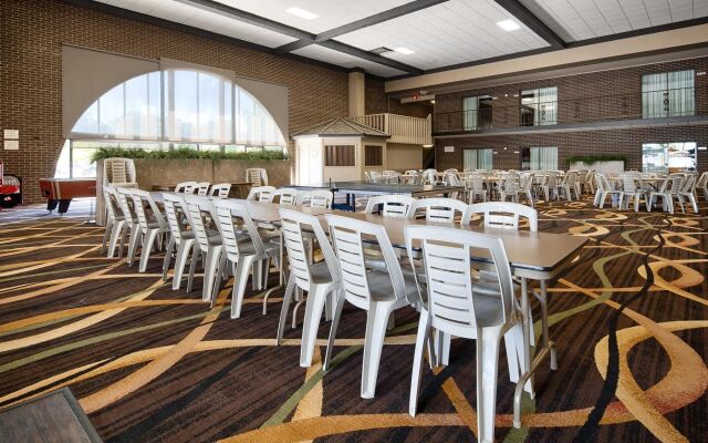 Best Western Angus Inn