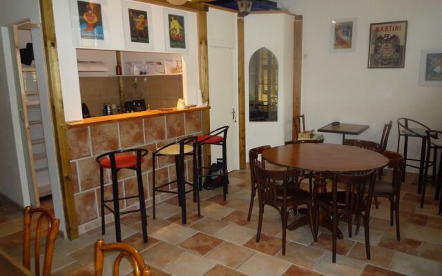 Hotel Altair - Hostel