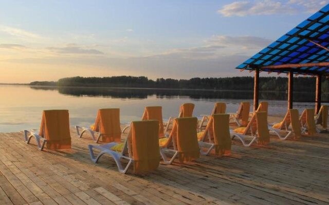 Romantic Country Club
