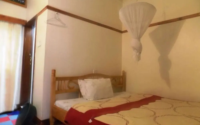 Rhino Motel