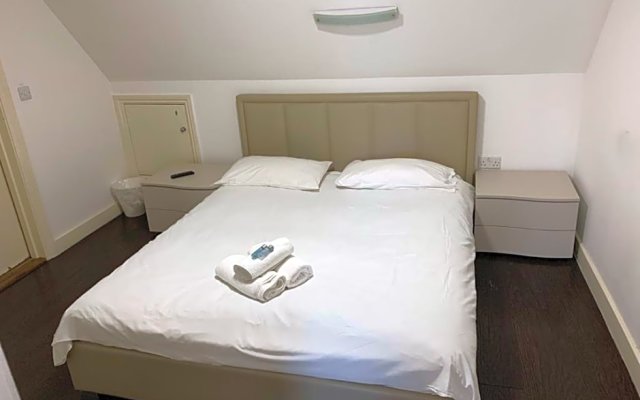 News Hotel Charlotte&Tottenham Rooms&Flats by DC London Rooms