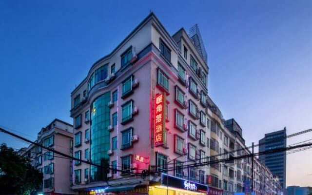 Warm Corner Hotel (Guangzhou Xintang Subway Station)