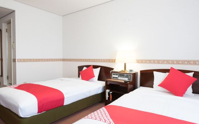 Oyo Hotel Toyama Joshi Koen