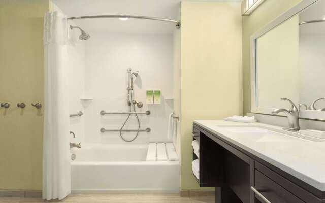 Home2 Suites by Hilton Pittsburgh / McCandless, PA