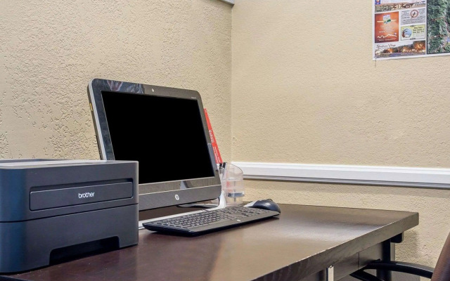 Clarion Inn Near China Lake Naval Station