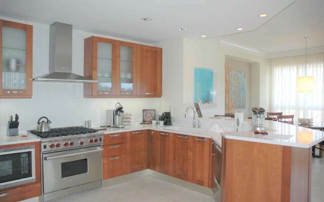 Hyatt Fractional #402 - 2 Br Condo