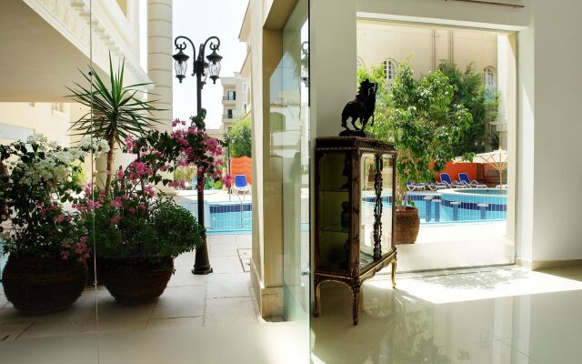 Elysees Dream Beach Hotel