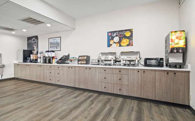 Red Lion Inn & Suites Deschutes River Bend