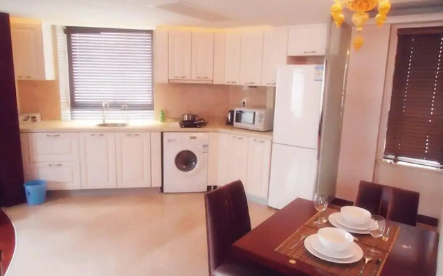 Jing'an Ziyuan Apartment