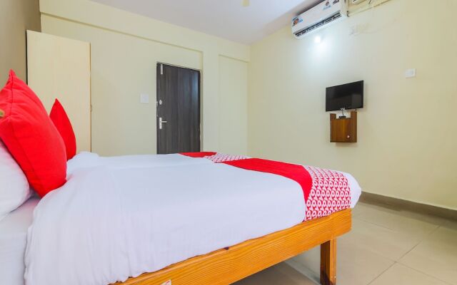 OYO 18505 Hotel Rukmini