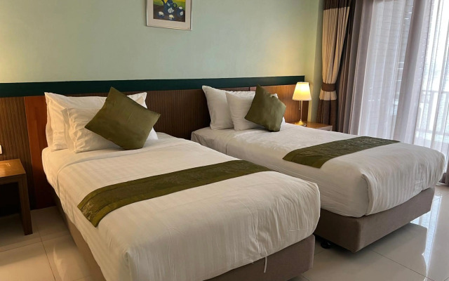 Siam Triangle Hotel
