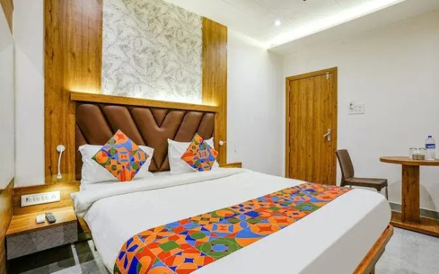 Fabhotel Grand Residency
