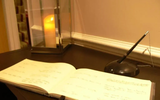 The Home Arms Guesthouse