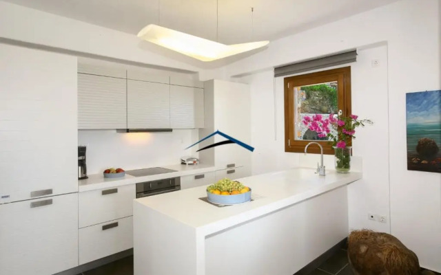 Villa Ailiea with a swimming pool and fantastic sea view near Ioulis - фото 5