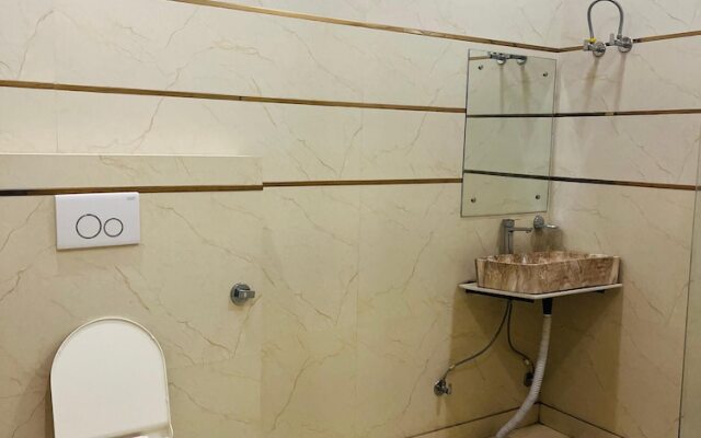 Roomshala 152 Hotel Sukoon