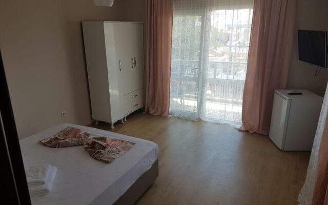 Midilli Otel Sarimsakli