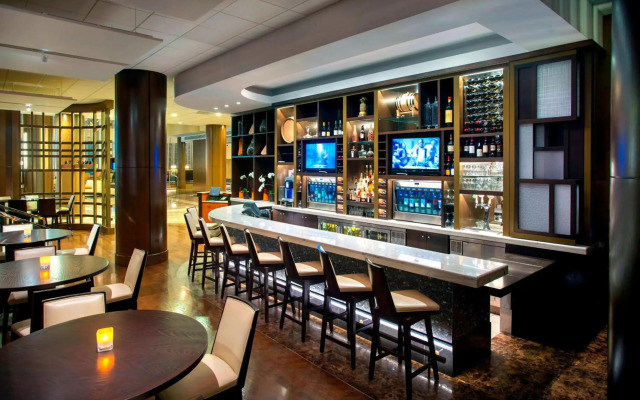 Teaneck Marriott at Glenpointe
