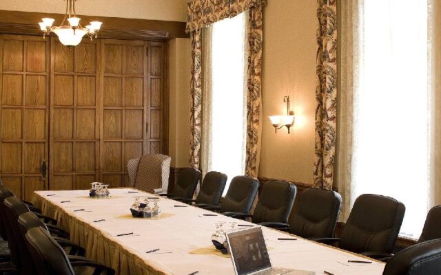 Delta Hotels by Marriott Bessborough