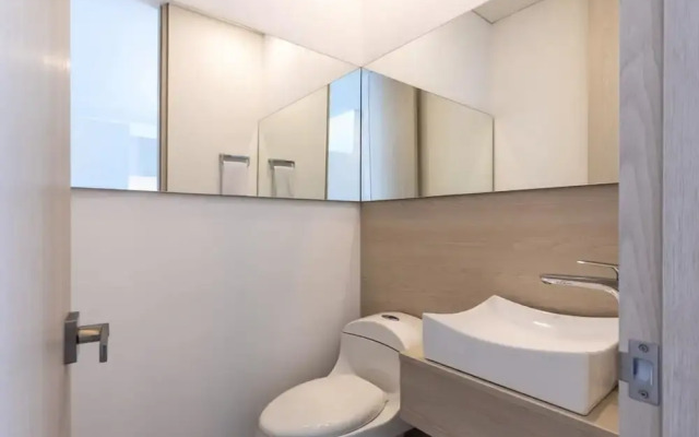 w Stylish 1BR in Chic