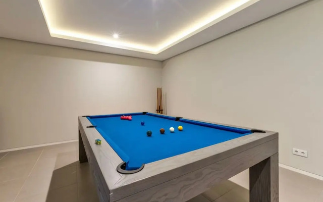 2 Rua das Palmas Luxurious Stylish and Modern L