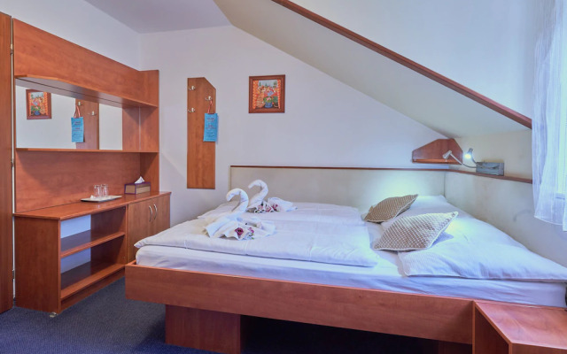 Francis Spa Hotel
