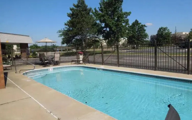 Super 8 Beachwood Cleveland Area