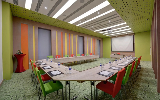 Al Khoory Atrium Hotel