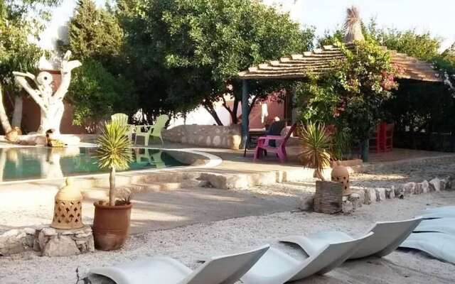 Safran Twin Room, Swimming Pool, Breakfast Included, Wifi