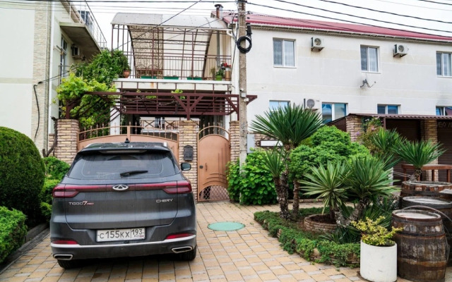Guest House on ulitsa Uyutnaya