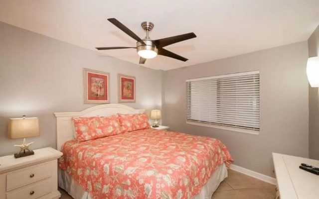 Mainsail Condominiums #332 by Destin Getaways