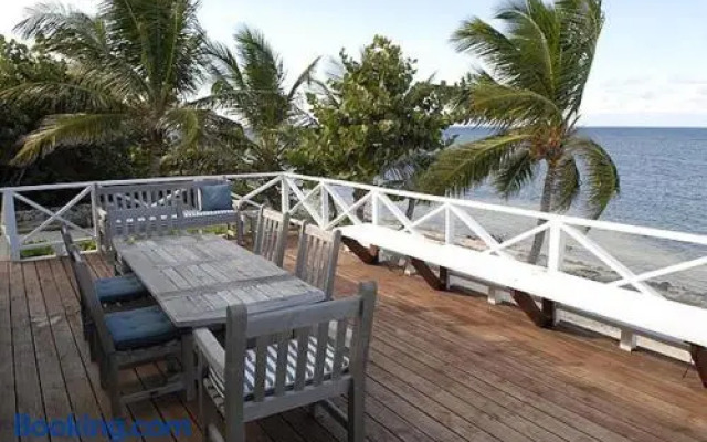 Castaway Cove by Grand Cayman Villas & Condos