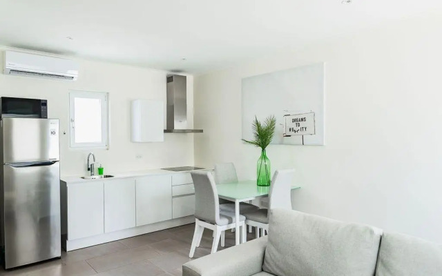 The Palm Leaf Apartments
